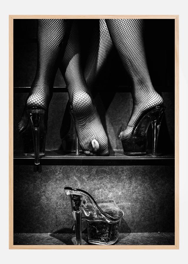 On the soles of its feet Plakat