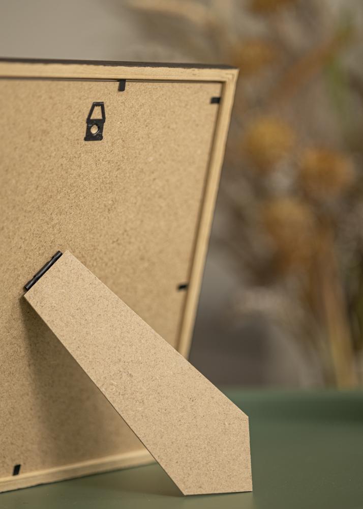 Ramka Edsbyn Orzech 21x27 cm - Passe-partout Biała 11x17 cm