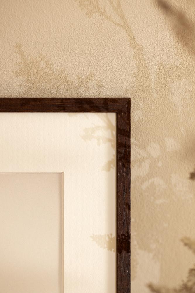 Ramka Edsbyn Orzech 31x41 cm - Passe-partout Biała 23x33 cm