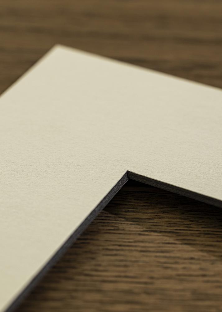 Passe-patrout Biały Czarny środek 40x40 cm (29x29 cm)