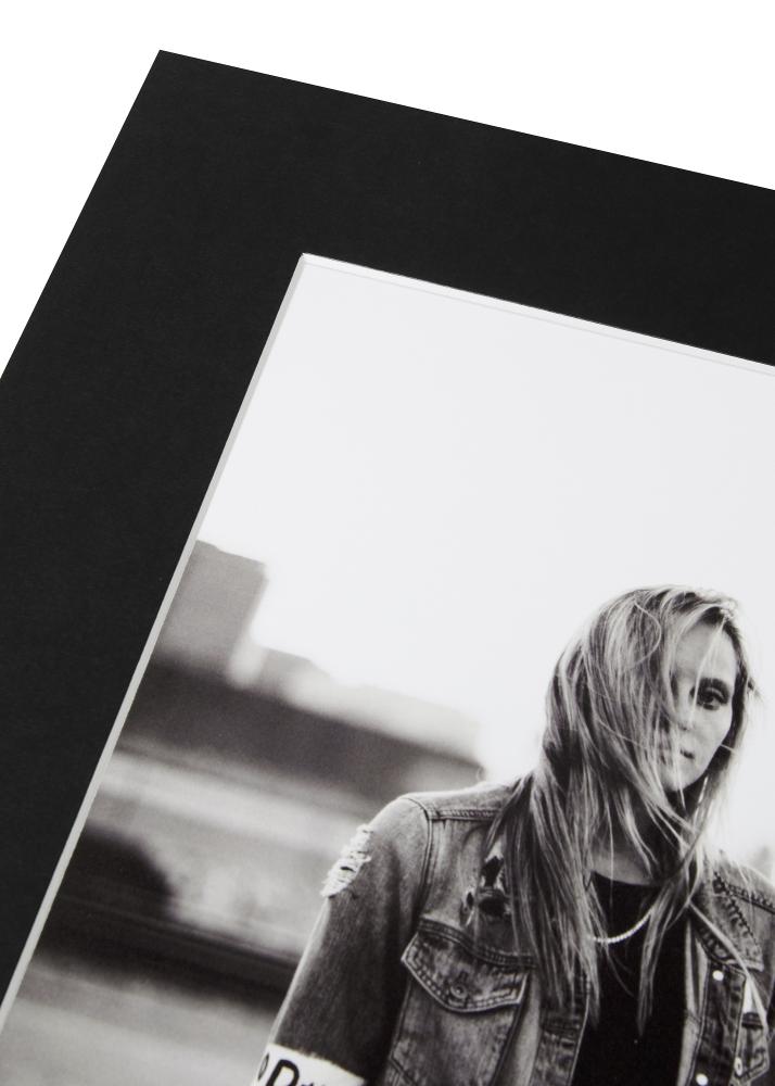 Passe-patrout XXL Czarny Biały środek 70x100 cm (39x59)