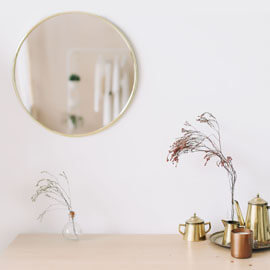 Eleganckie złote lustro