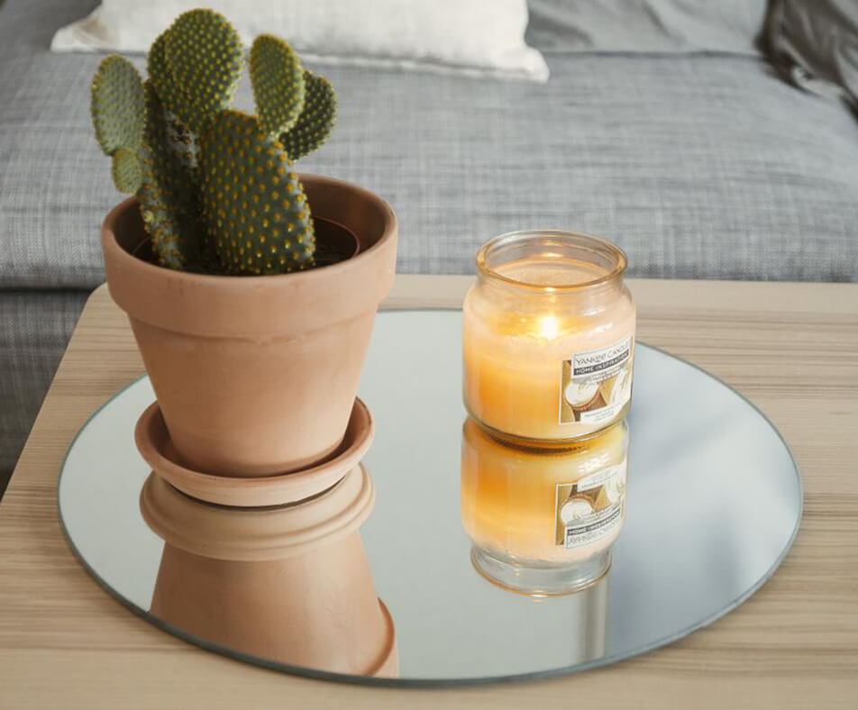 Taca z lustra – okrągłe lustro jako taca na świece